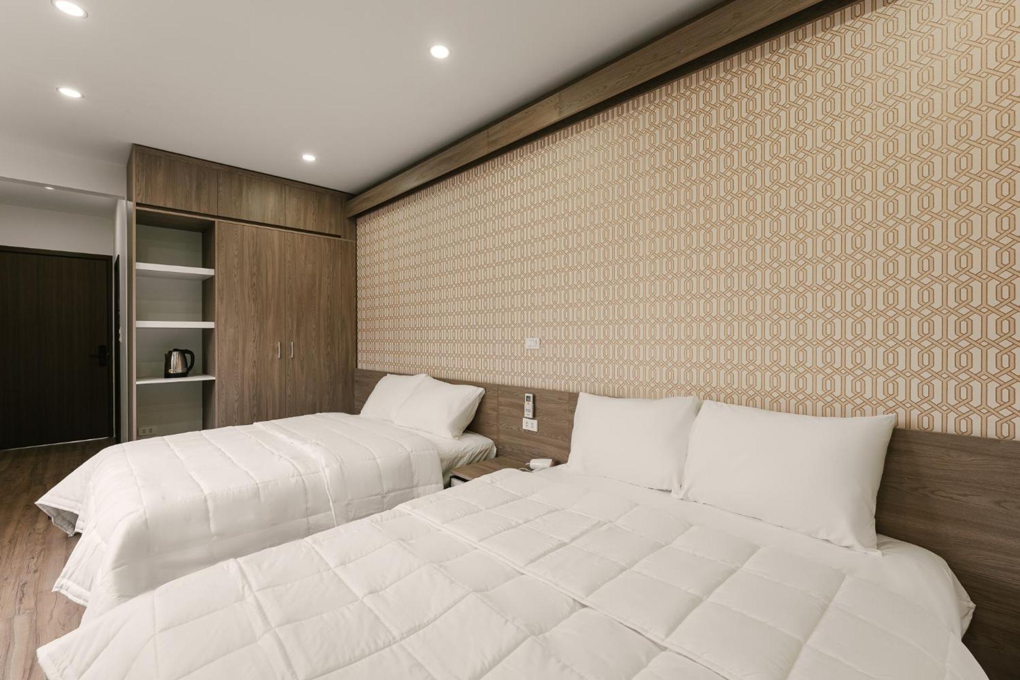 Delapong Hotel And Apartment Ha Noi Hanoi Kültér fotó